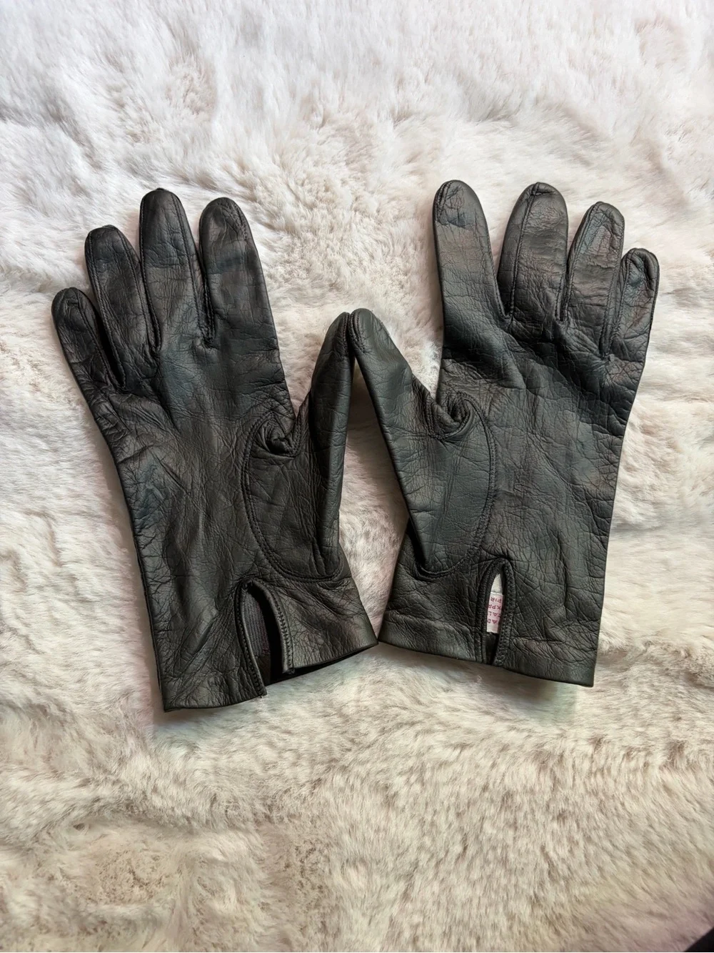 100% Kid Leather & Silk Dark Grey Gloves- Carson Pirie Scott Made in Italy